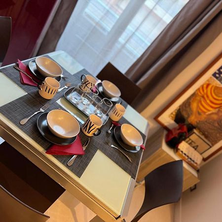 Prato Home - Apartment Near The Beach In Мантон Екстер'єр фото